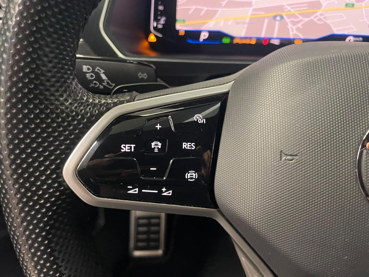 Volkswagen Tiguan 2.0 TDI 150 CV SCR DSG R-Line