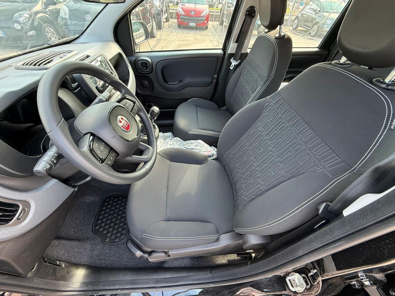 Fiat New Panda 1.0 70cv Hybrid Panda My25 KM0