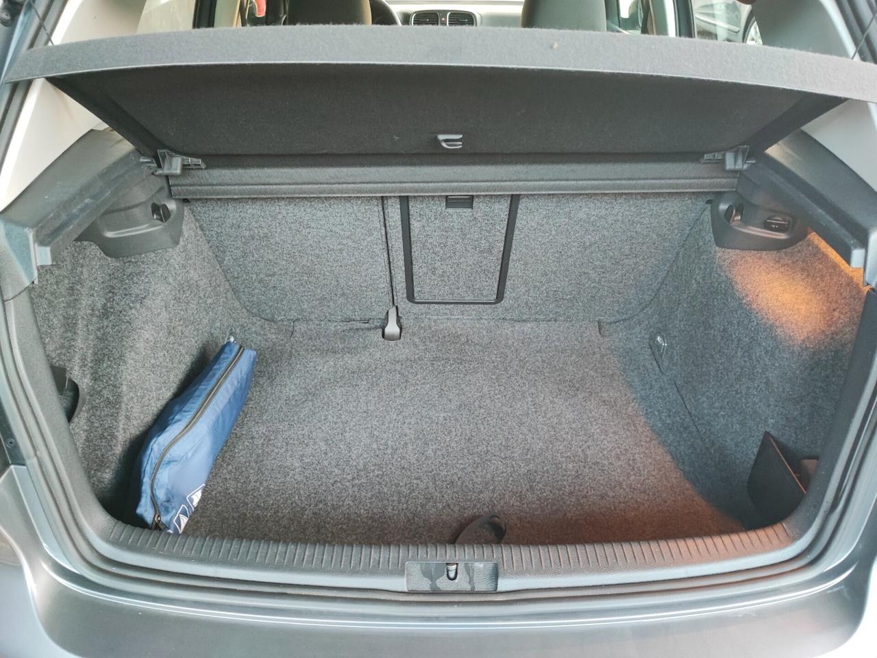Volkswagen Golf 1.6 5p. Comfortline