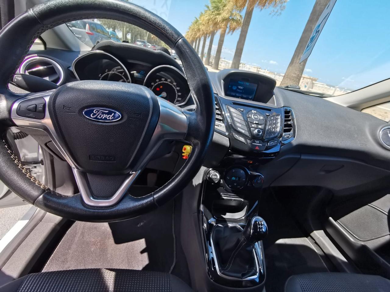 Ford Fiesta 1.4 5p. Bz.- GPL Titanium - 2016