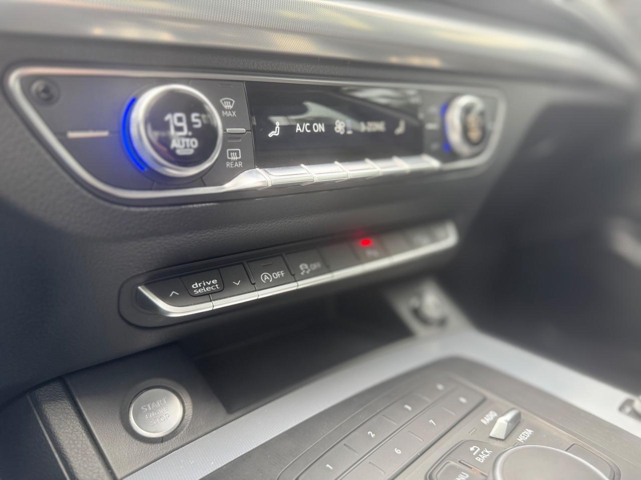 Audi Q5 40 TDI quattro S tronic Business