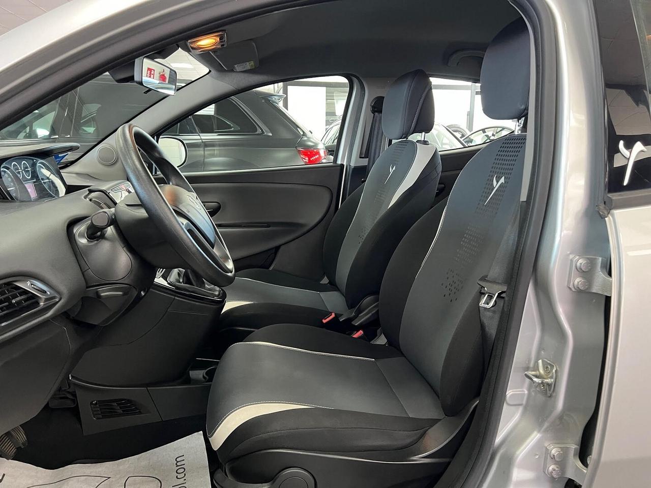 Lancia Ypsilon Ypsilon 1.3 mjt Elefantino