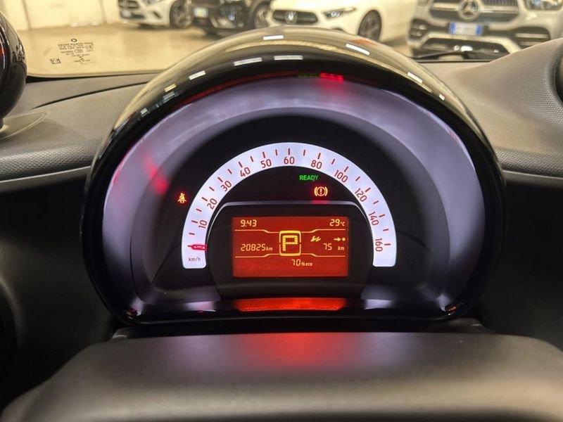 smart fortwo EQ PURE 22KW