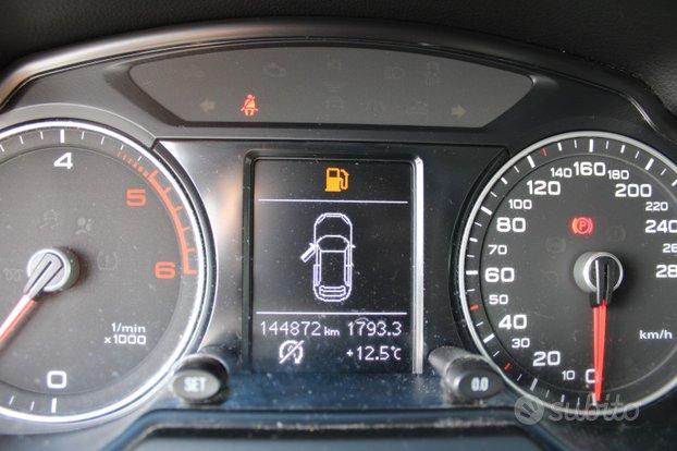 Audi Q5 2.0 tdi 150cv fari bixeno