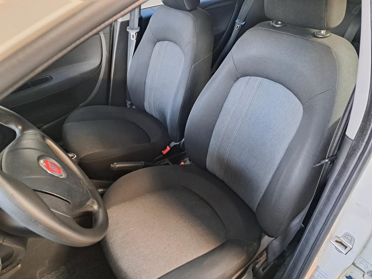 Fiat Punto 1.3 MJT II S&S 95 CV 5 porte Street