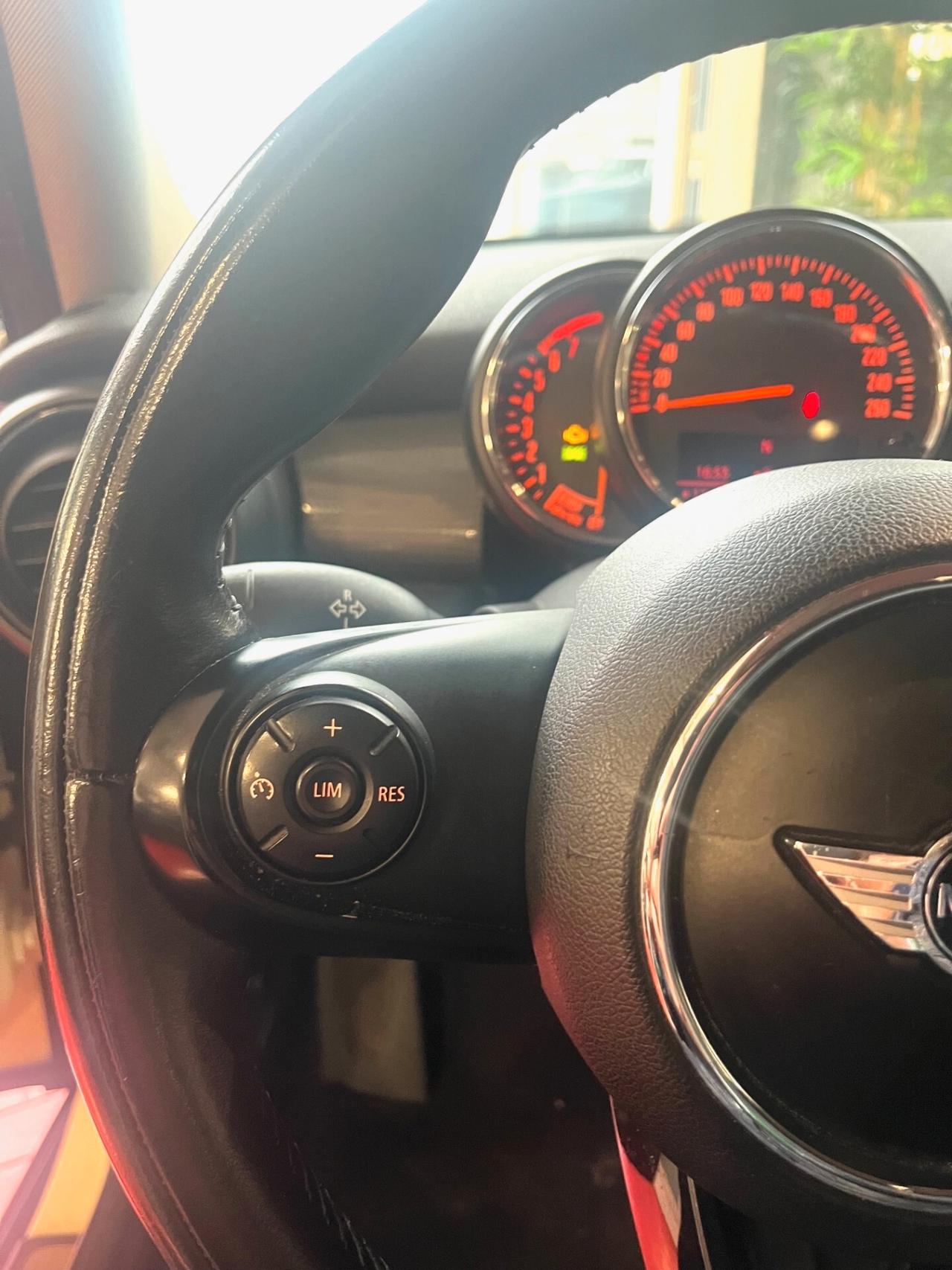 MINI COOPER ONE 1.2 5 PORTE 102CV OK NEOPATENTATI