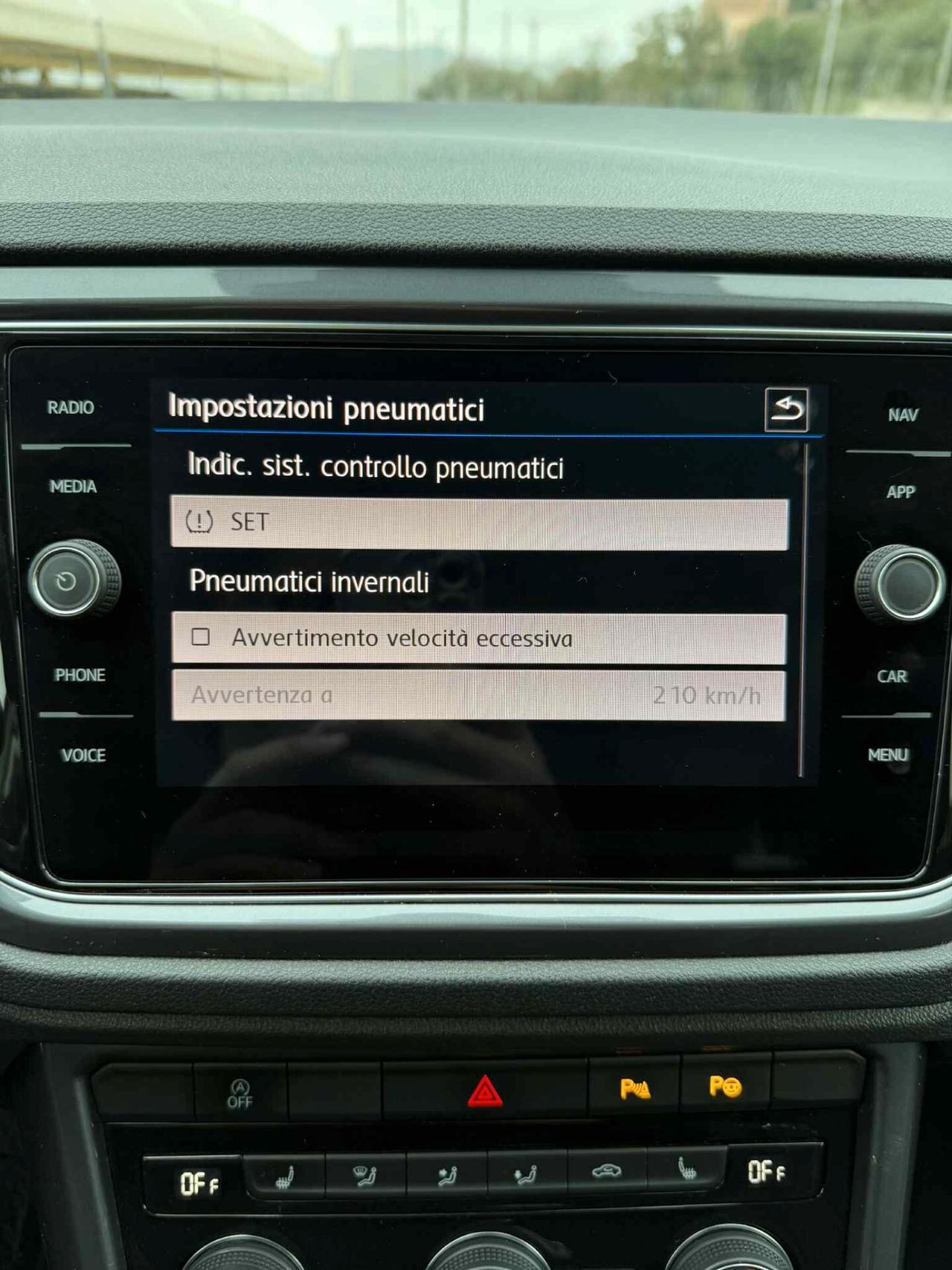 Volkswagen T-Roc 1.6 Style VIRTUAL COCKPIT