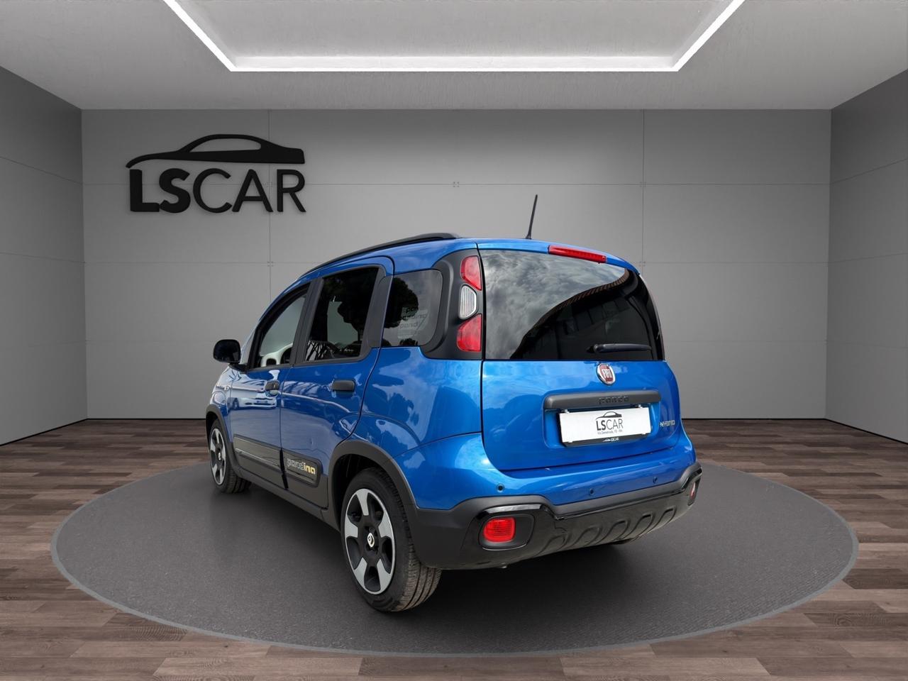Fiat Panda - Pandina Cross Hybrid Unipro Promo