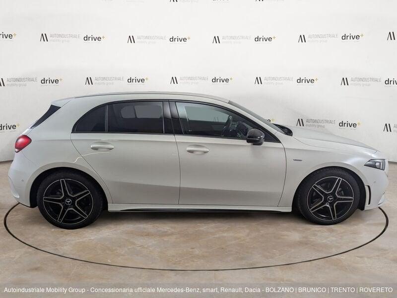 Mercedes-Benz Classe A 180 PREMIUM AUTOMATIC ''NEOPATENTATI''
