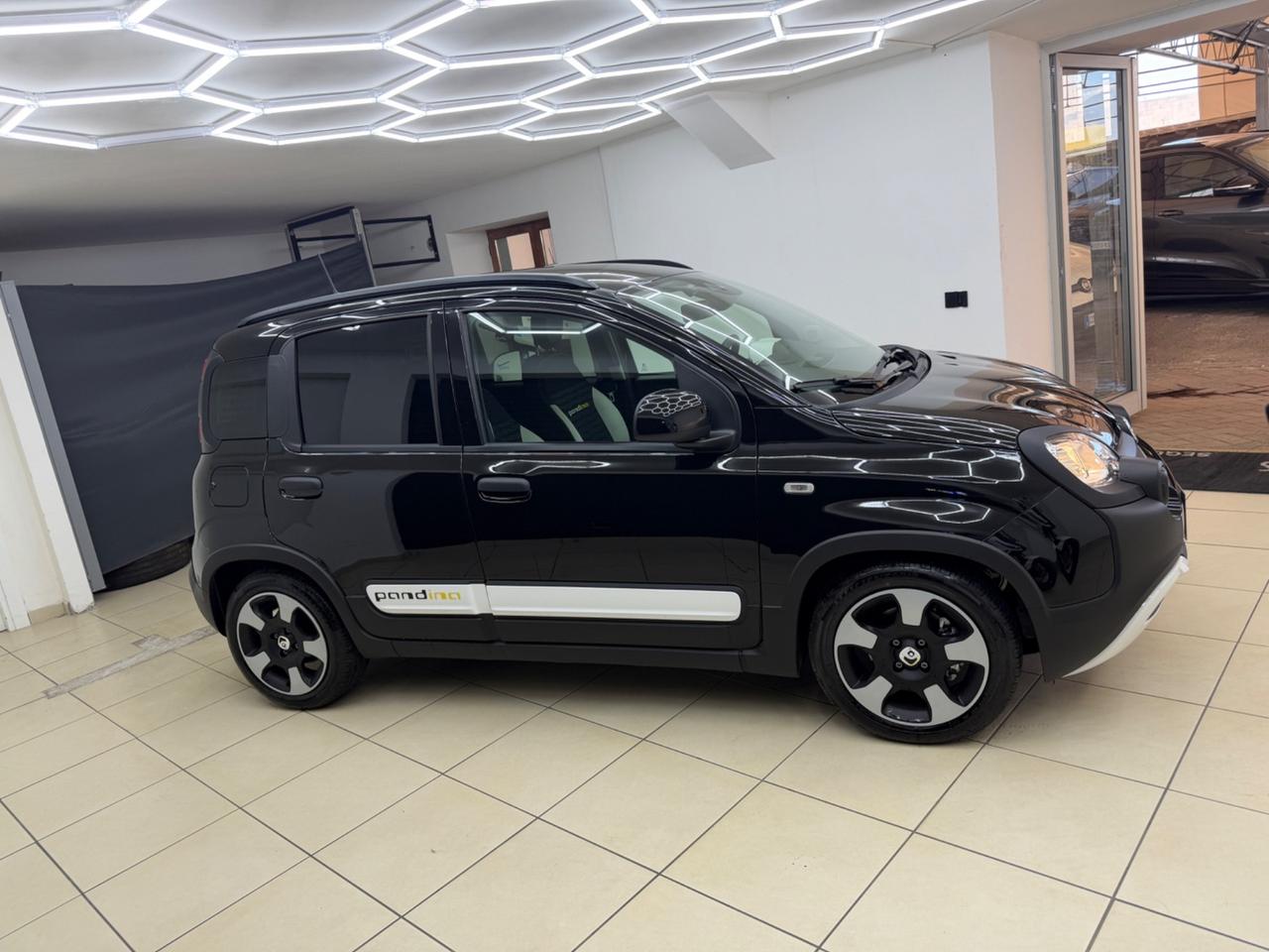 Fiat Pandina Hybrid Cross KM0 ITA FULL