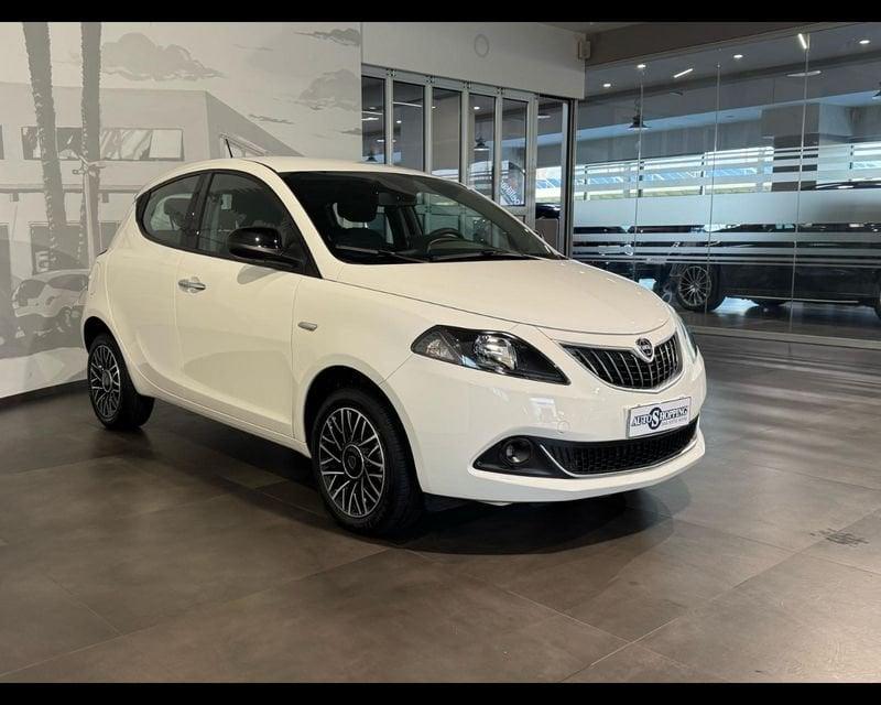 Lancia Ypsilon 3ª serie 1.0 FireFly 5 porte S&S Hybrid Platino