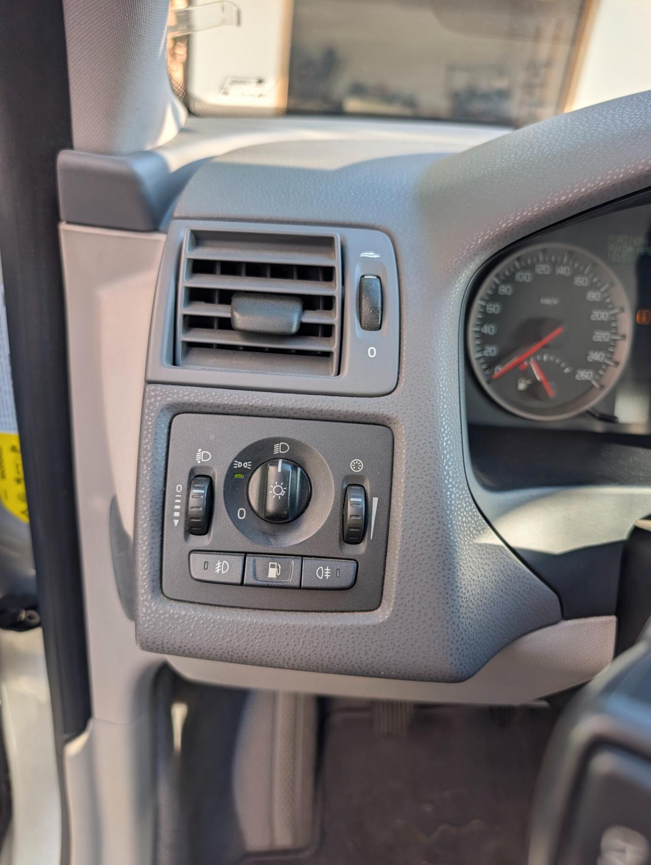 Volvo S40 1.8 16V cat Momentum