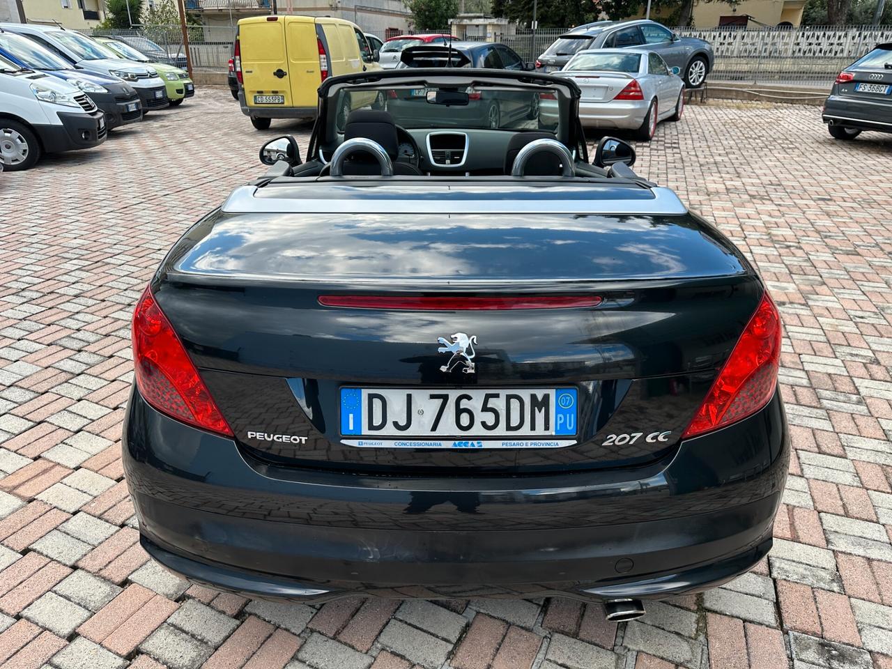 Peugeot 207 1.6 VTi 120CV CC Féline