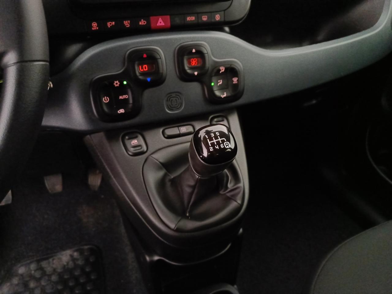 FIAT Panda 1.0 firefly hybrid Cross s&s 70cv 5p.ti