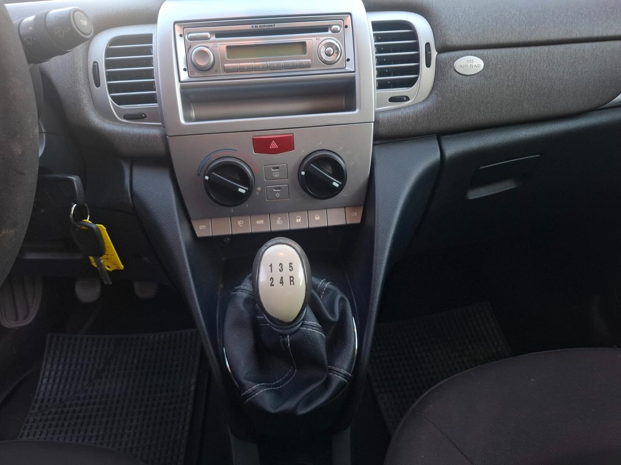 Lancia Ypsilon 1.2 69 CV Elle