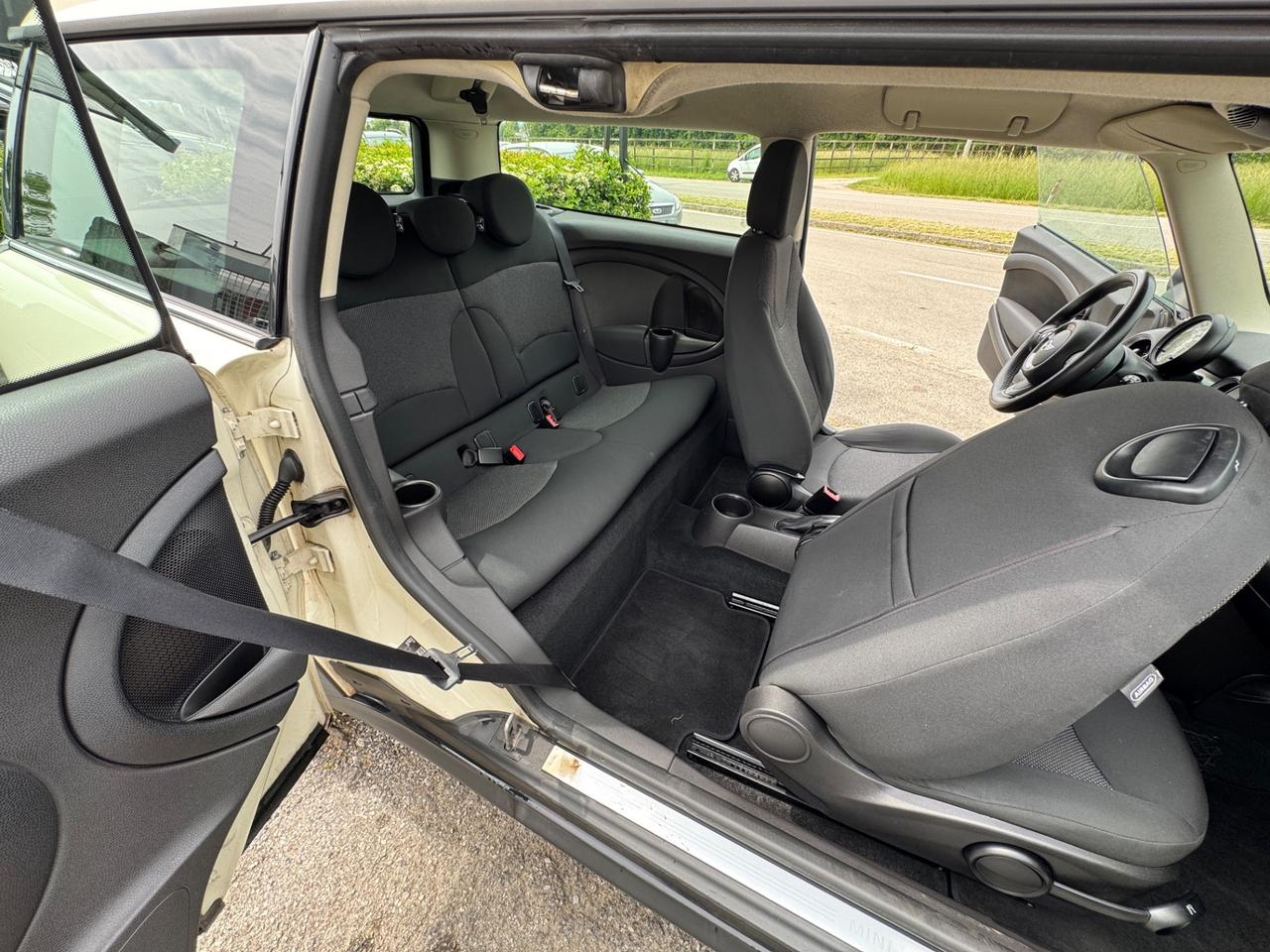 MINI COOPER CLUBMAN 1.6 16V 122CV NEOPATENTATI