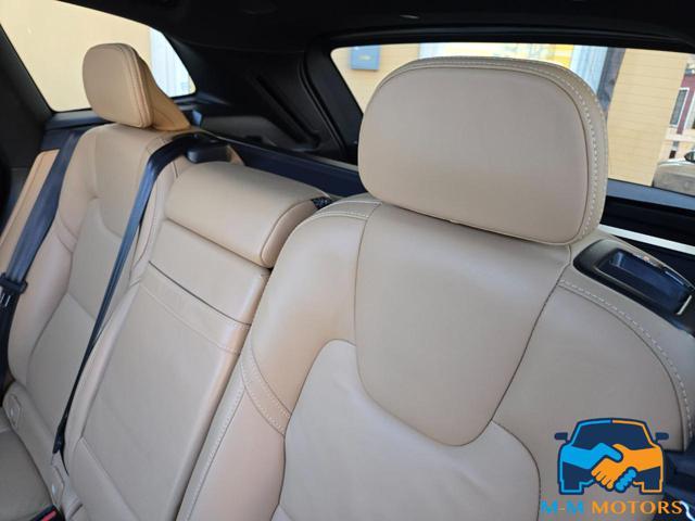 VOLVO XC60 T6 Recharge Plug-in Hybrid AWD Inscription Express