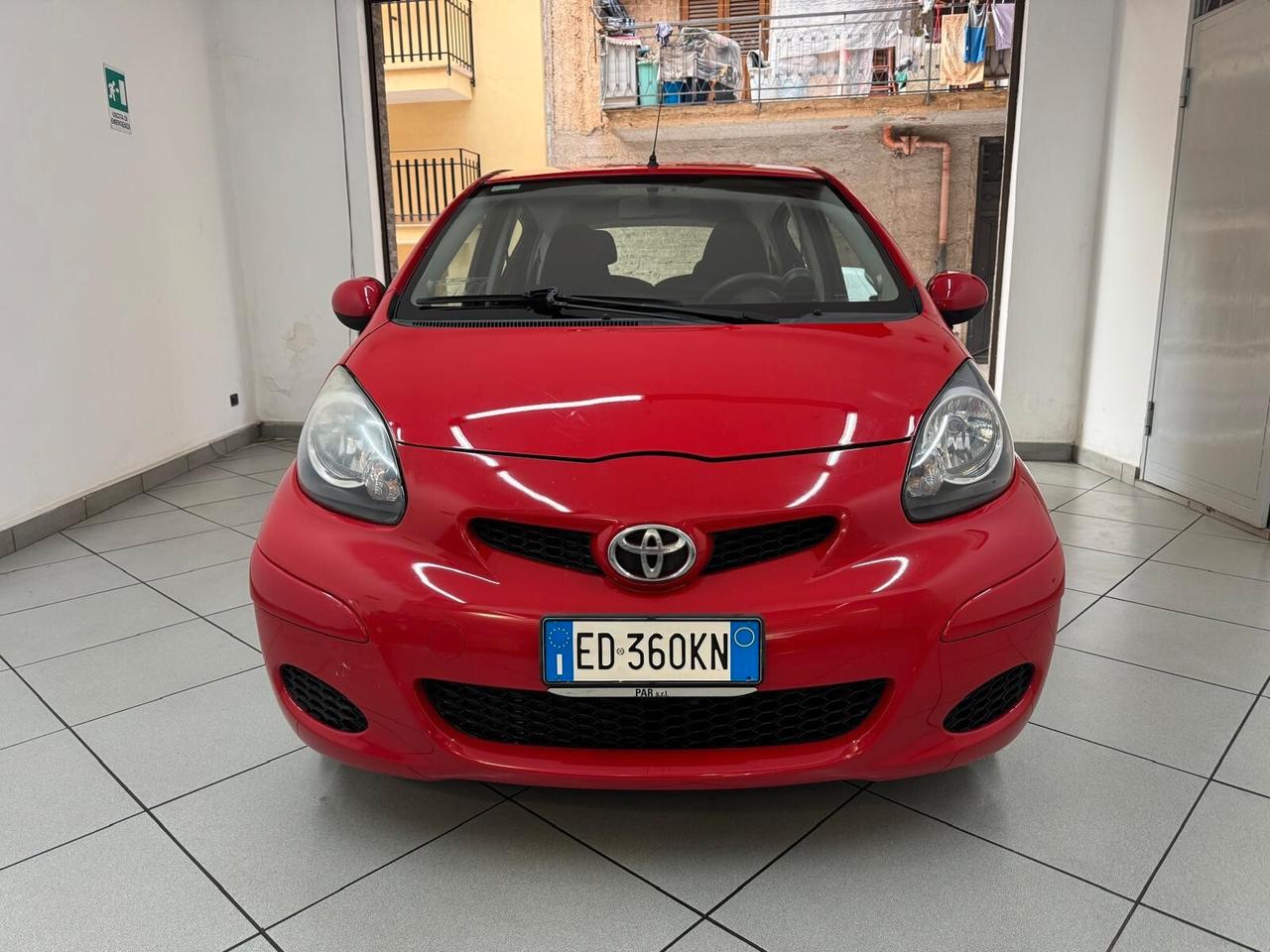 Toyota Aygo 1.0 Benzina 5 porte 2010