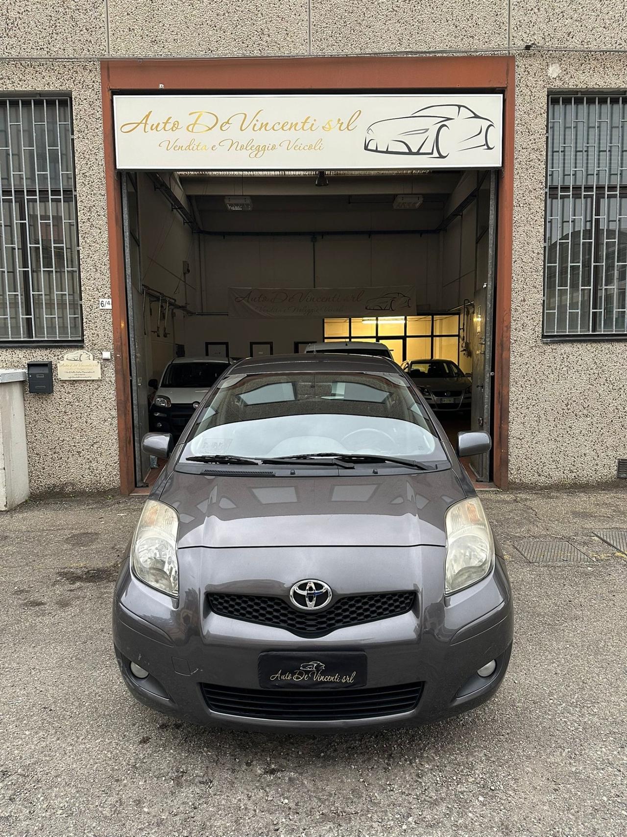 Toyota Yaris 1.3 5 porte Sol