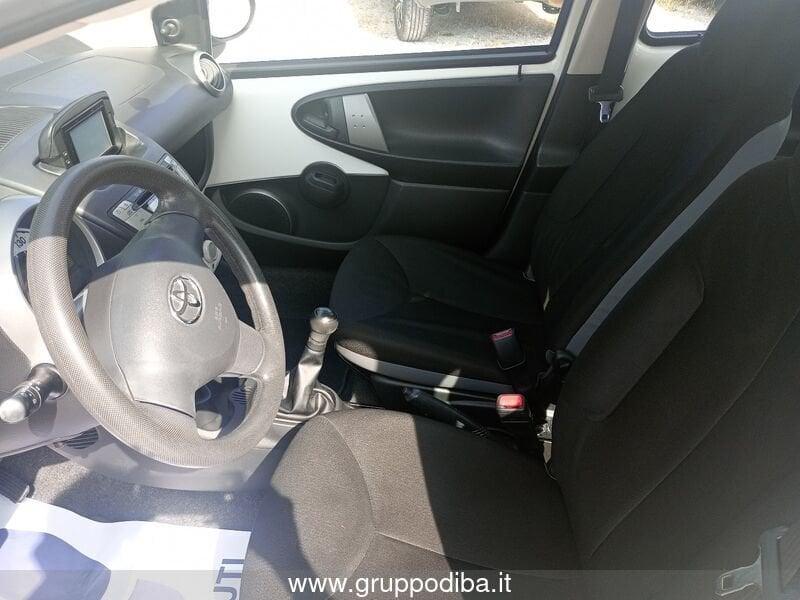 Toyota Aygo I 2012 5p 1.0 Active connect