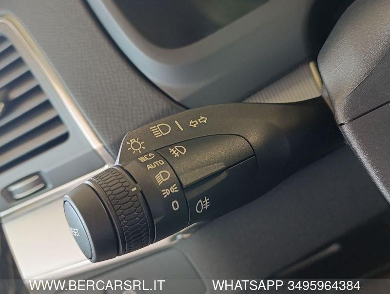 Volvo XC90 B5 (d) AWD automatico 7 posti Core