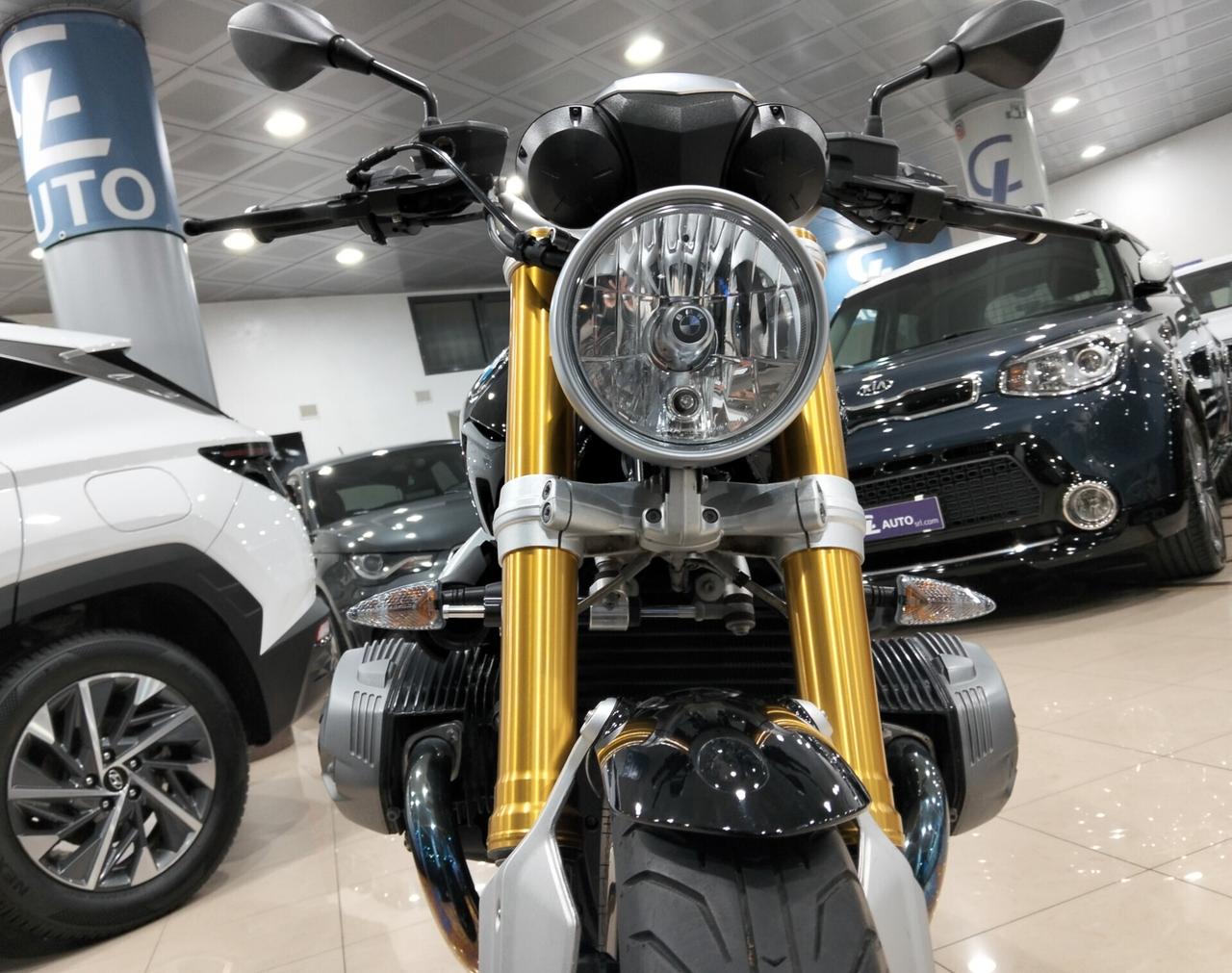 Bmw R 12 nineT ABS AKRAPOVIČ