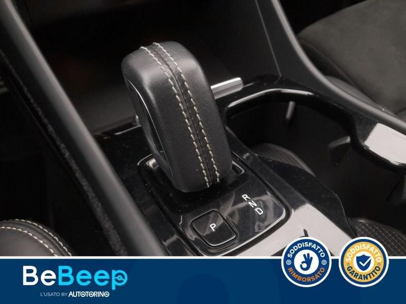 Volvo XC40 1.5 T3 R-DESIGN 163CV AUTO MY21