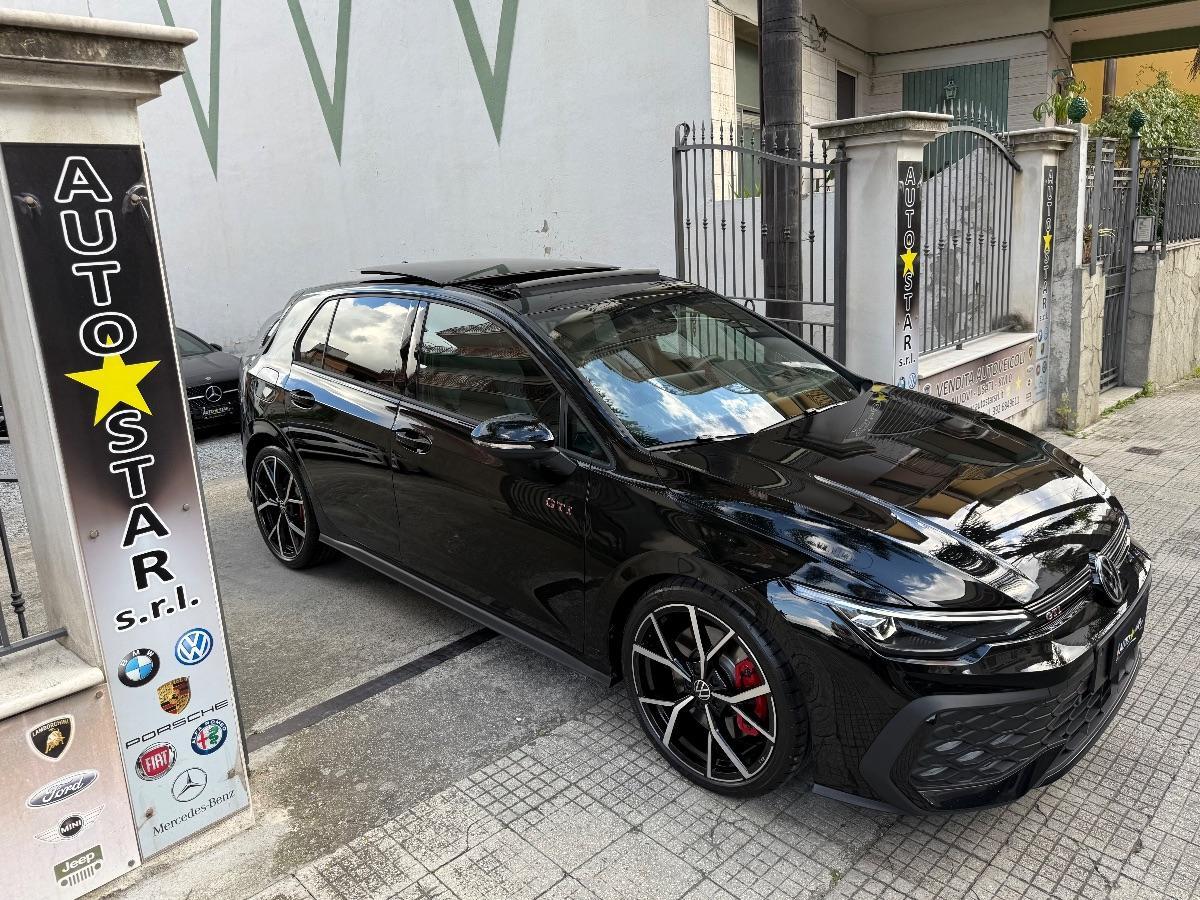 New Volkswagen Golf 8.5 GTI 2.0 TSI 265 CV