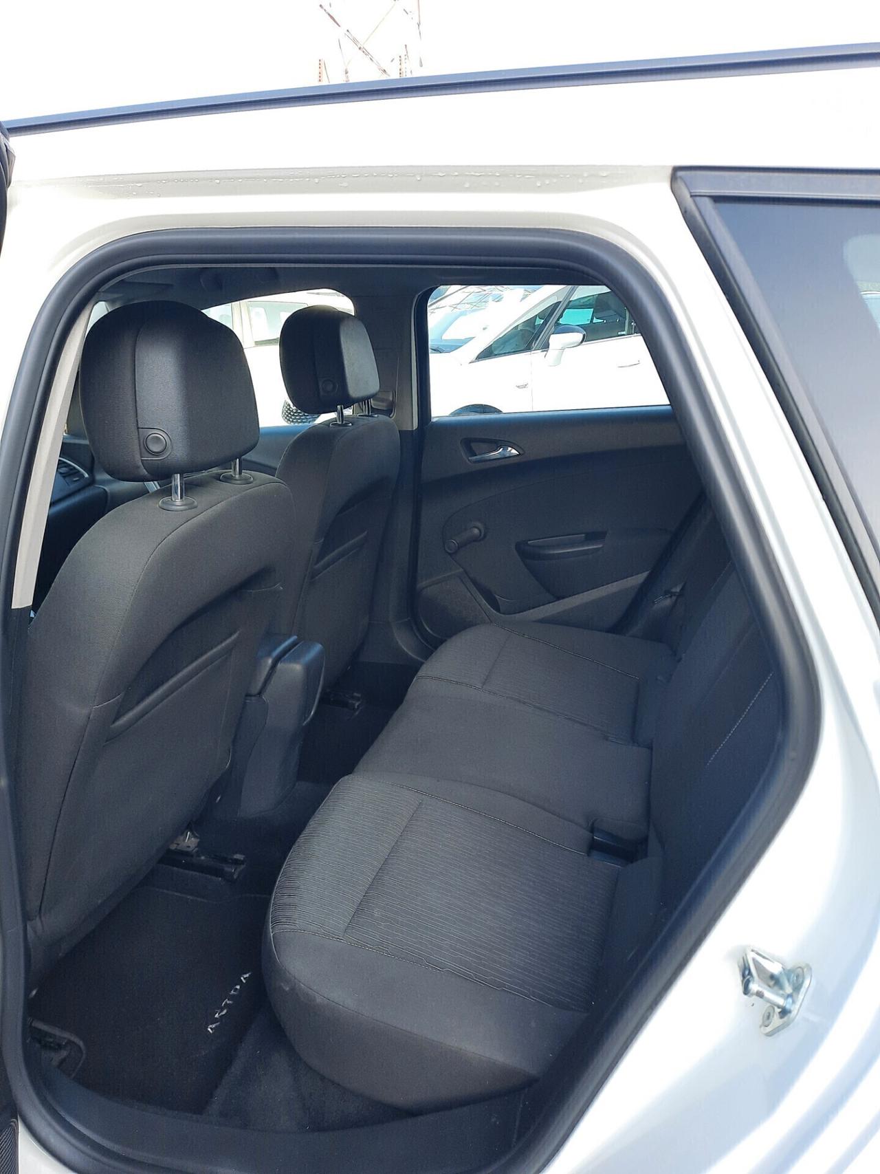 Opel Astra 1.7 CDTI 110CV 5 porte Elective