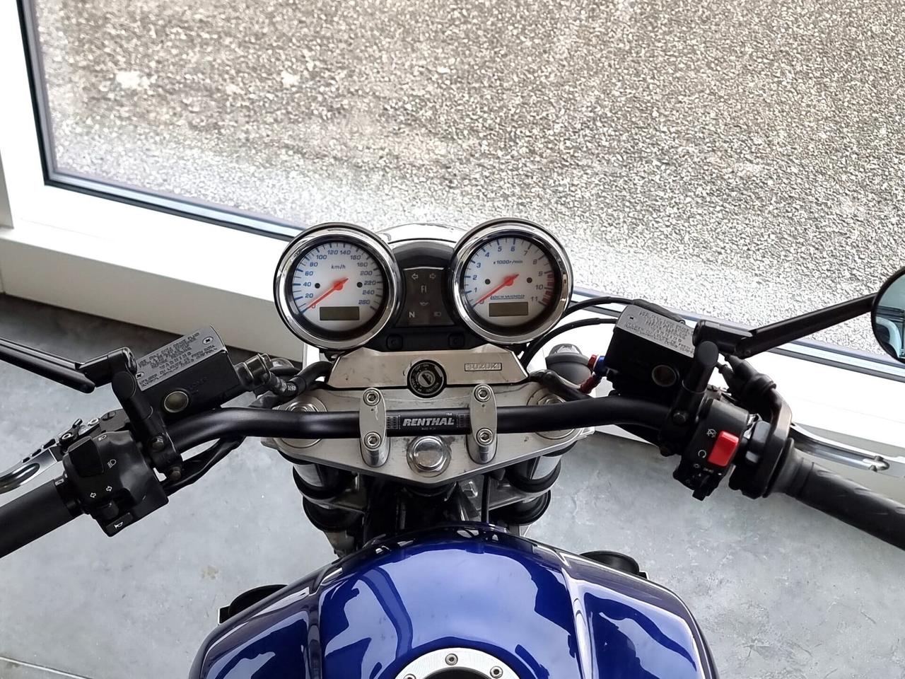 SUZUKI GSX 1400