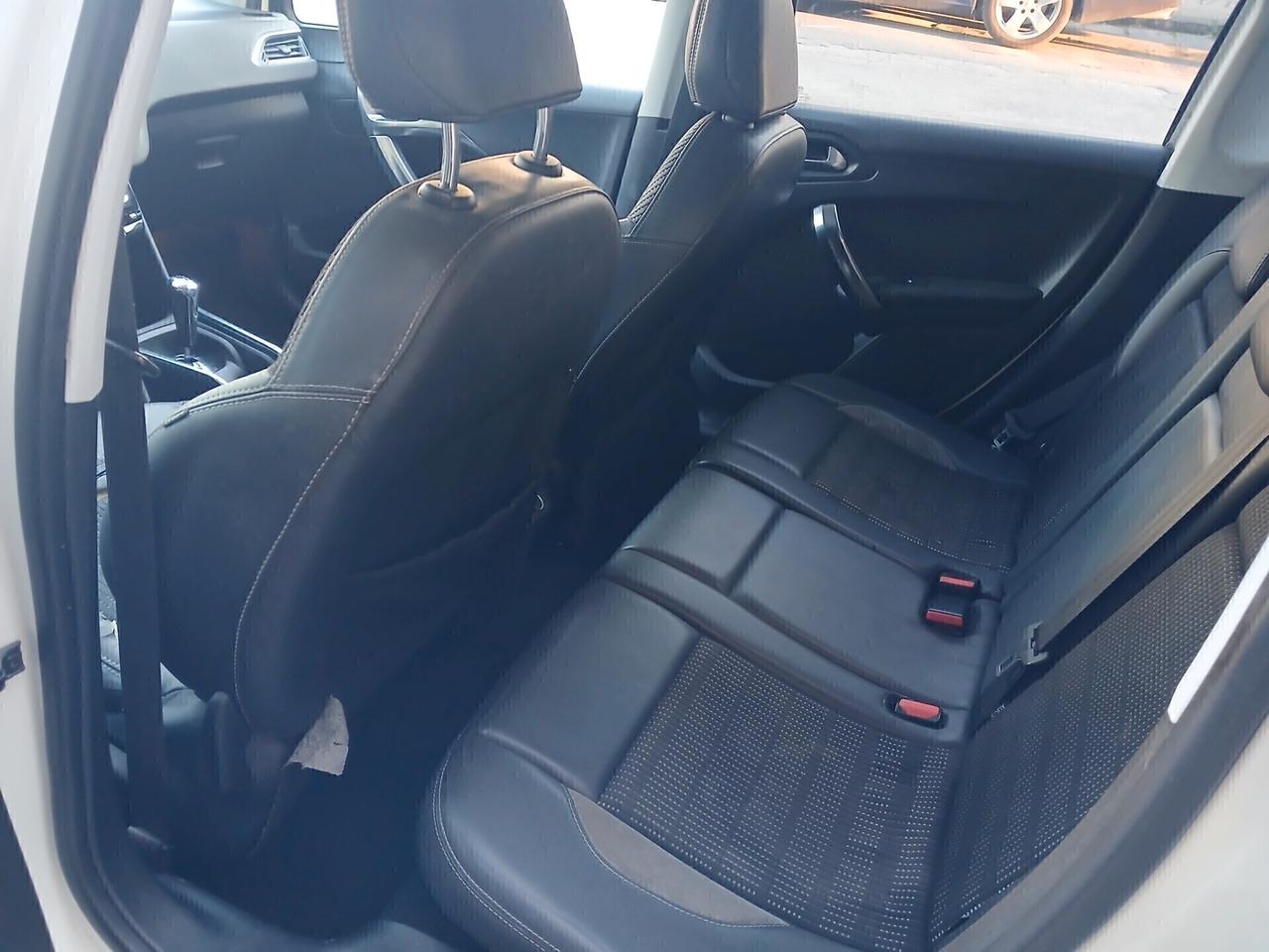 Peugeot 2008 1.6 HDi AUTOMATICA