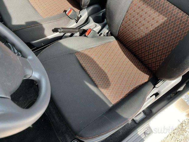 Suzuki Jimny 1.5 DDiS cat 4WD JLX