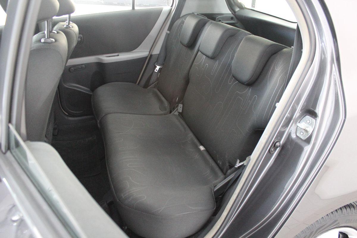 TOYOTA - Yaris - 1.0 5p. Now