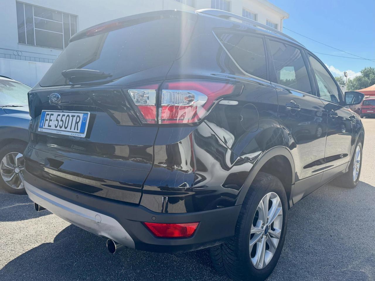FORD KUGA 1.5 TDCI ST-LINE