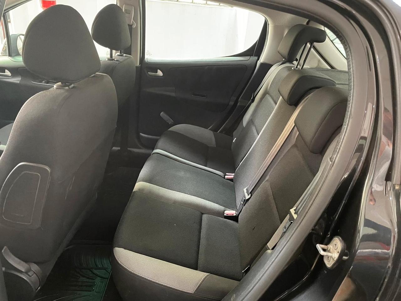 Peugeot 207 1.4 VTi 95CV 5p. Energie PER NEO-PATENTATI!!!
