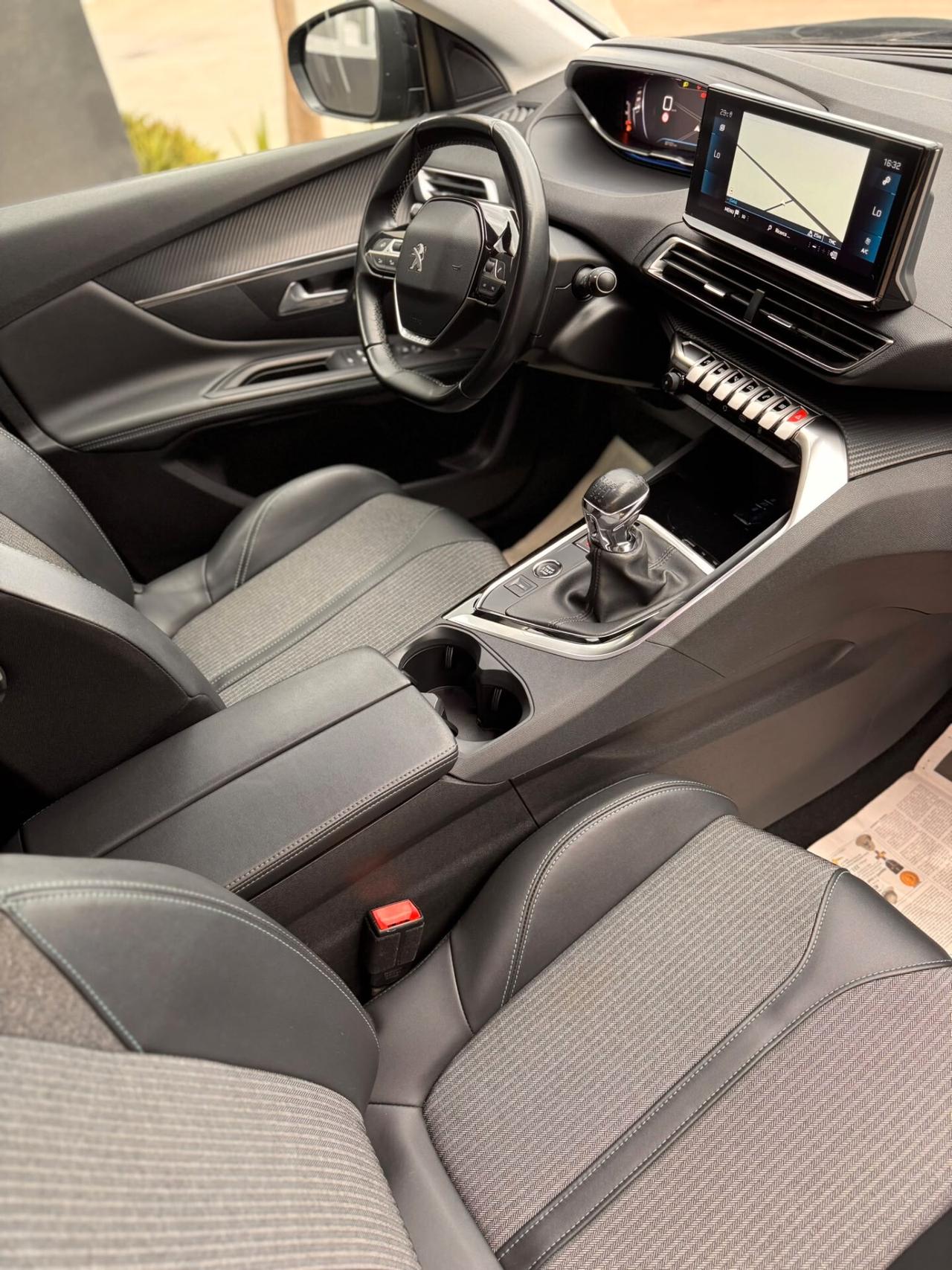 Peugeot 3008 1.5 BlueHDi 130CV S&S Allure