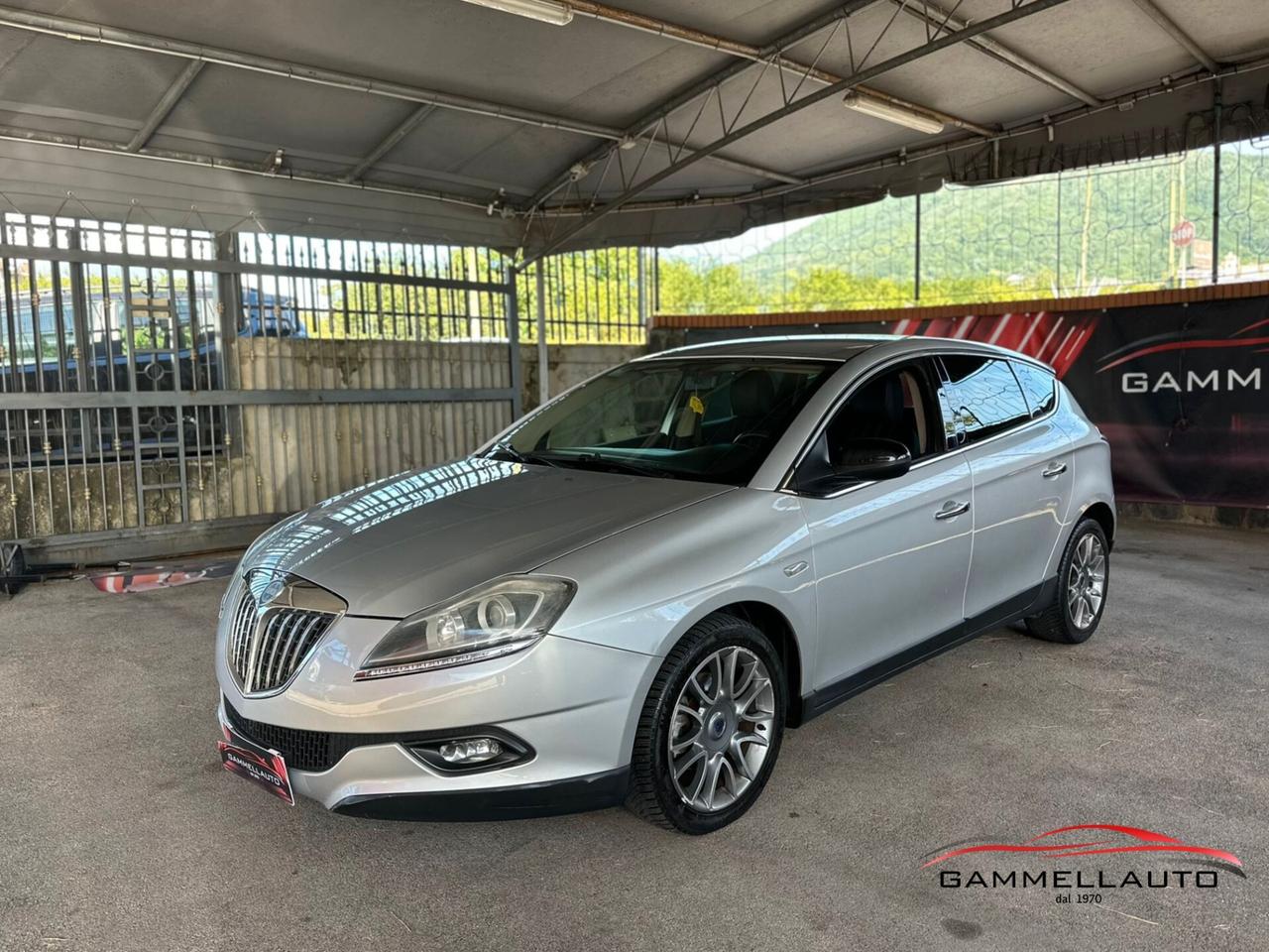 Lancia Delta 1.6 mjt Argento 120cv E5