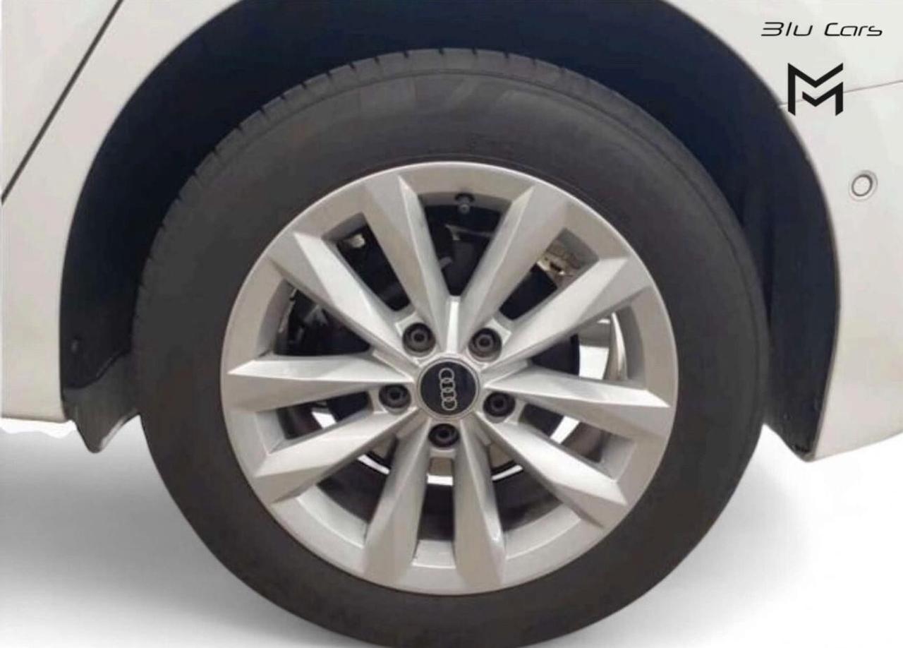 Audi A3 SPB 30 TDI Business Advanced