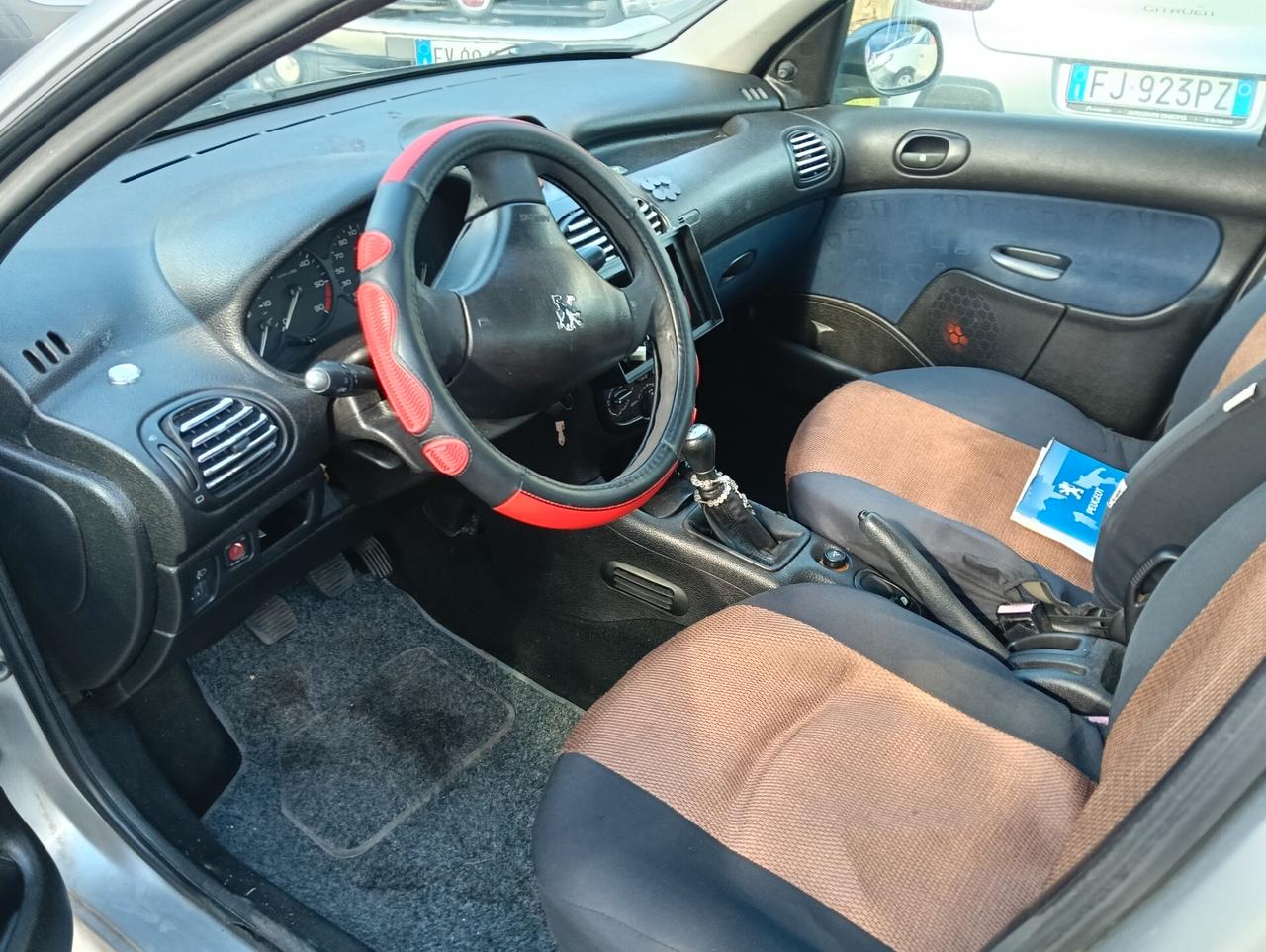 Peugeot 206 1.4 HDi 5p. X-Line