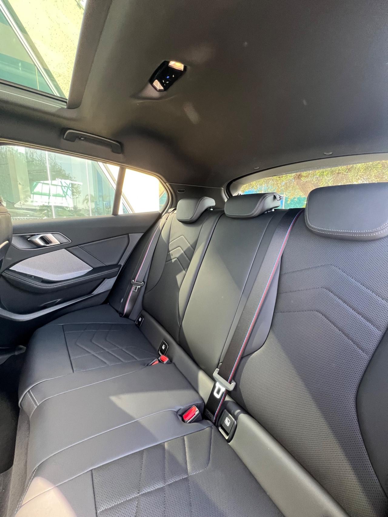 Bmw 118d MSport Pro possibilità noleggio no scoring