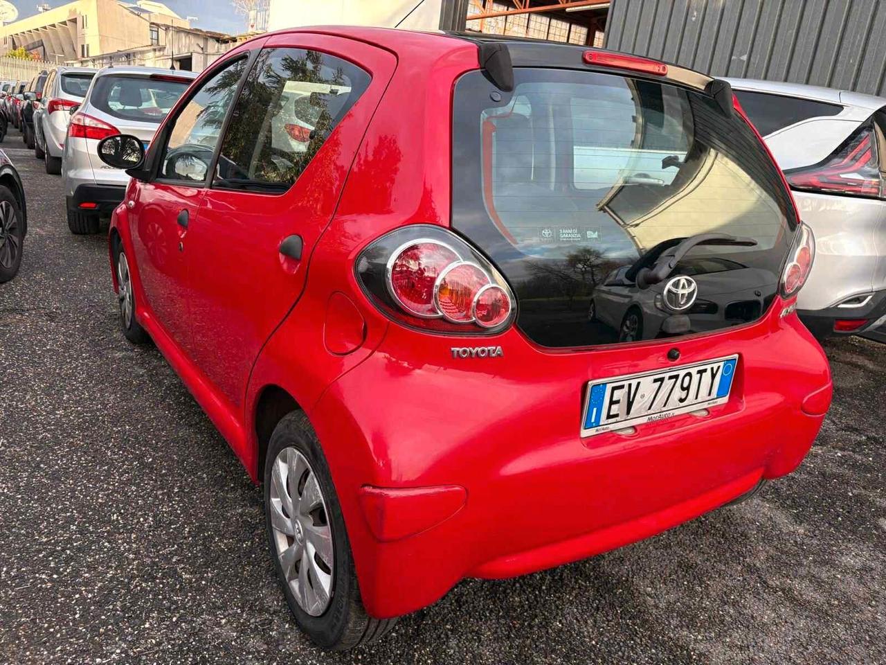 Toyota Aygo 1.0 12V VVT-i 5 porte Lounge Connect