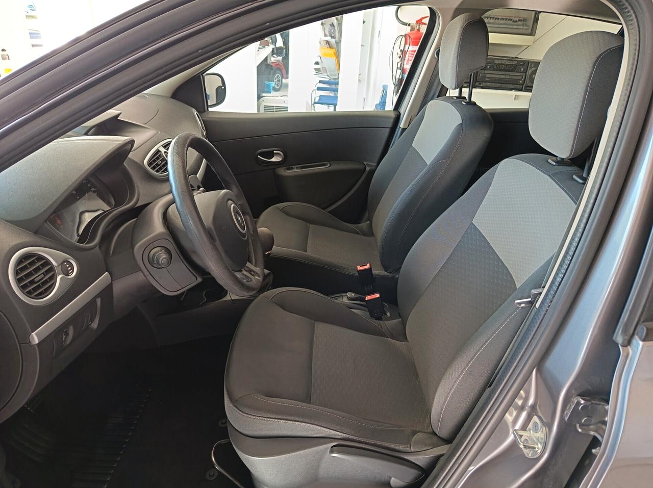 Renault Clio 1.2 16V 5 porte Confort - 2009