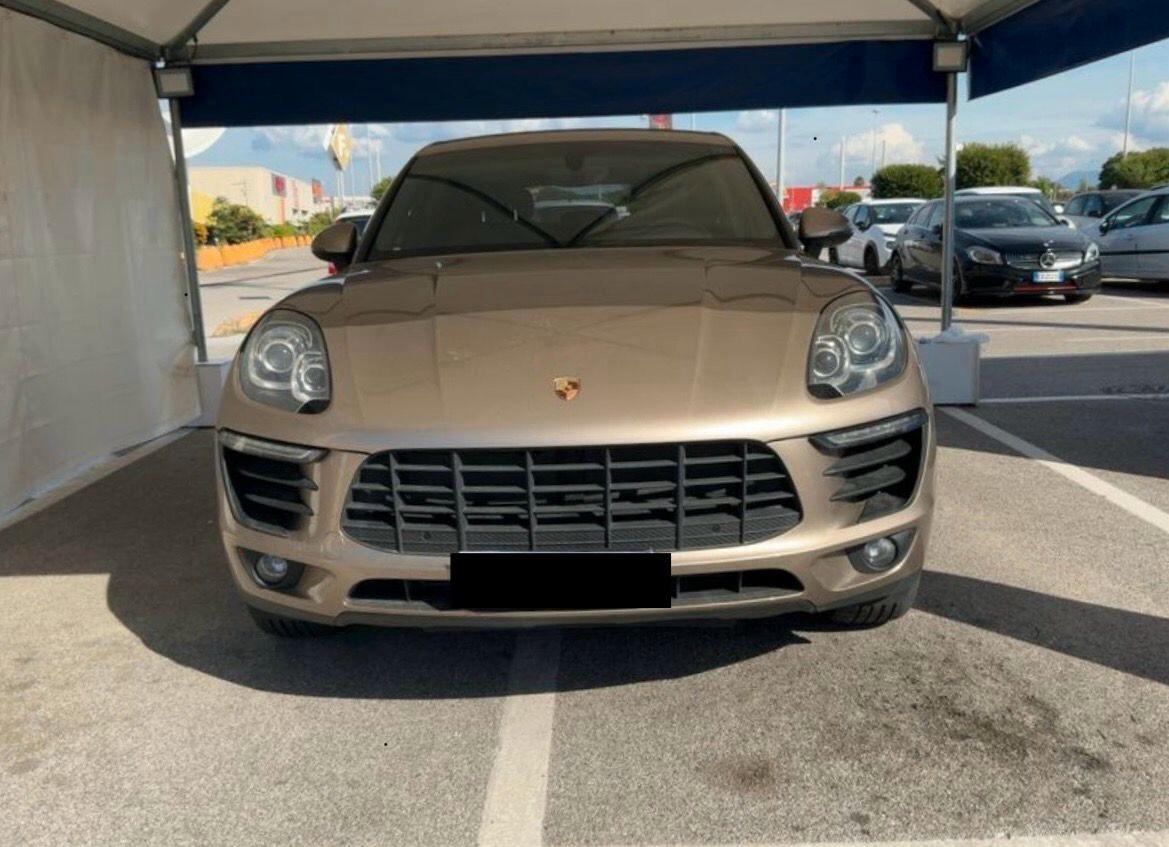 Porsche Macan S