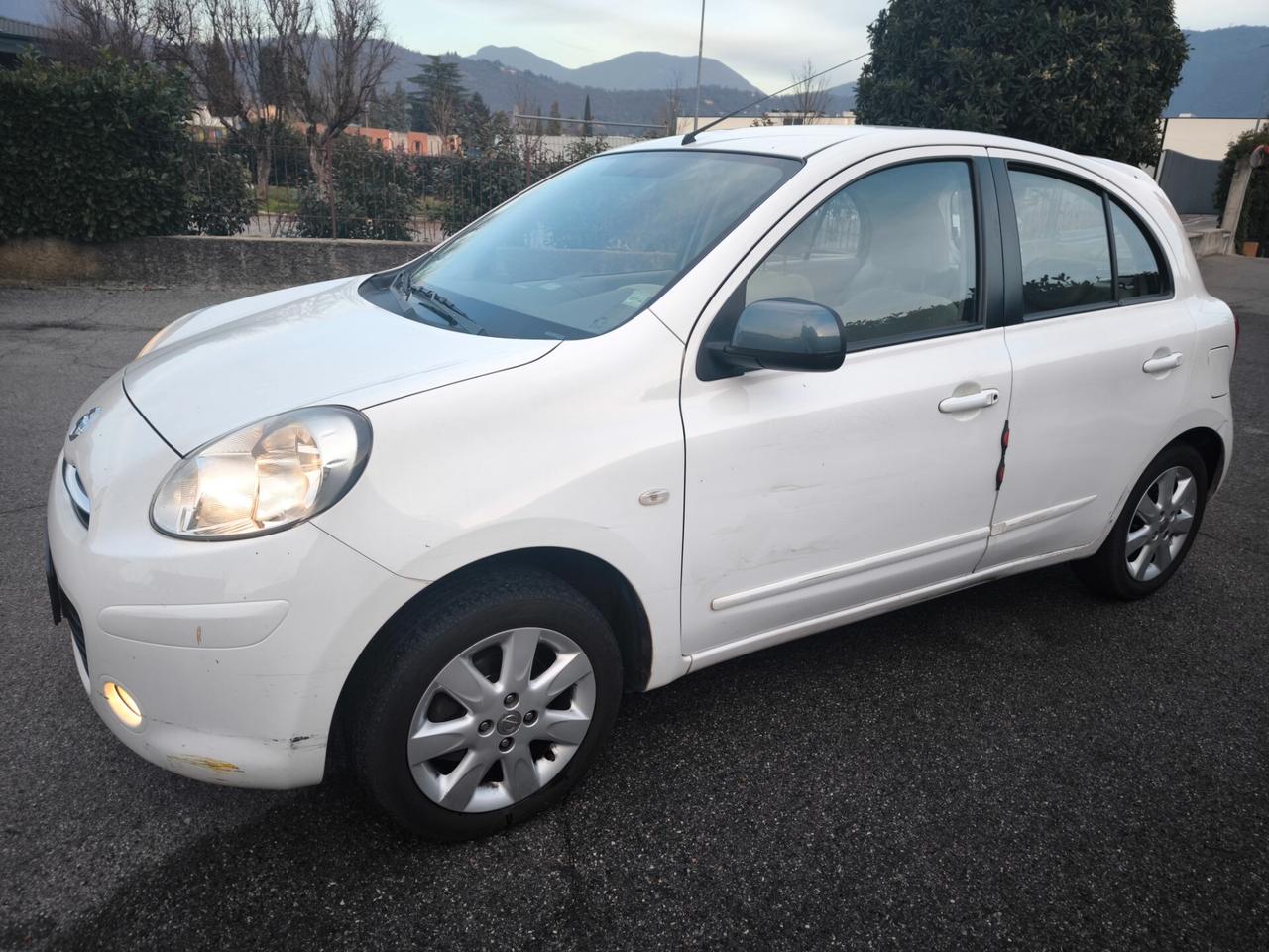NISSAN MICRA 1,2 BENZ- CAMBIO AUTOMATICO-KM 78000-
