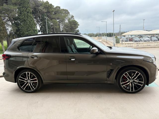 BMW X5 xDrive30d 48V Msport Pro con soli 3563 km