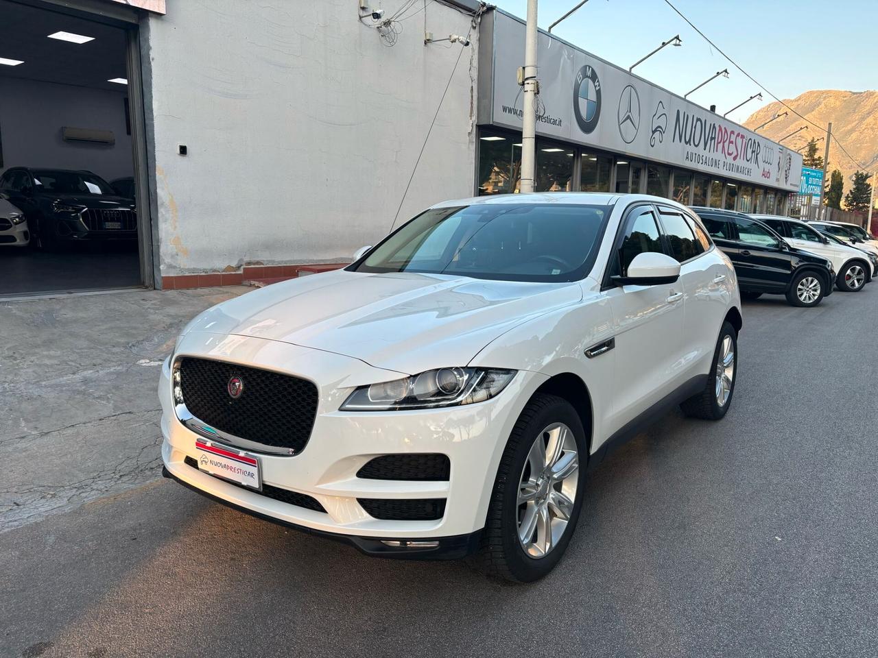 Jaguar F-Pace Jaguar F-Pace 2.0 180CV MOTORE NUOVO