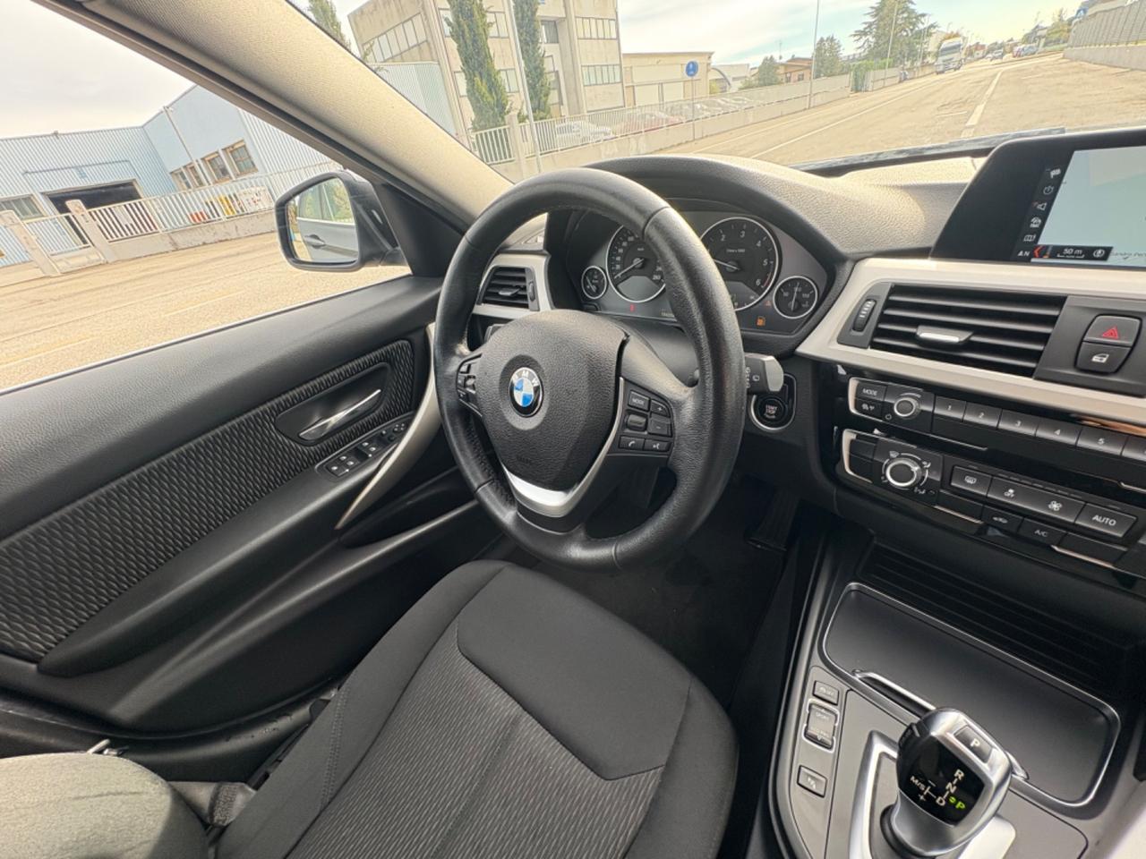 Bmw 318d Touring Luxury 2019 Euro 6