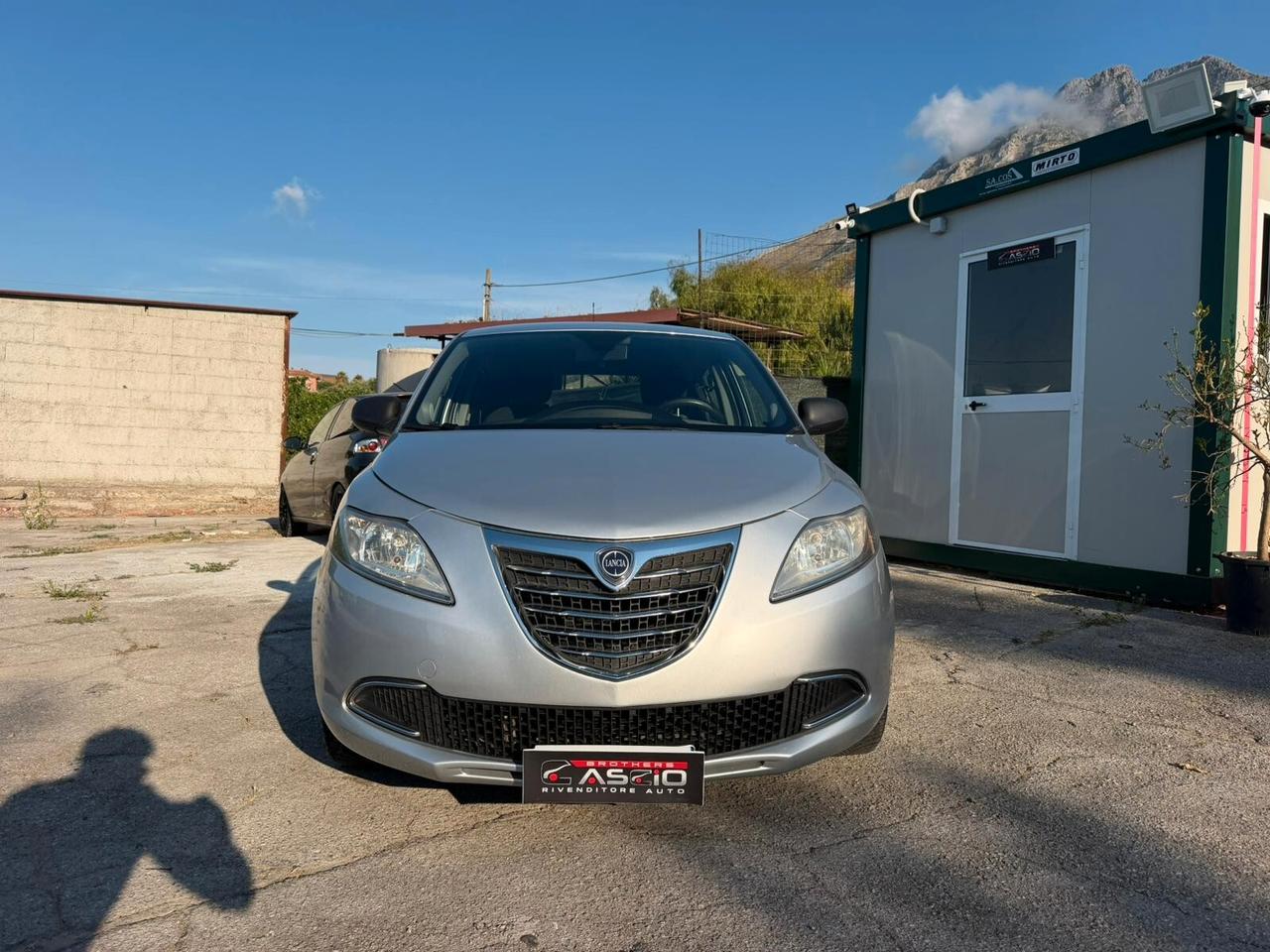 Lancia Ypsilon 1.2 69 CV 5 porte GPL Ecochic Silver