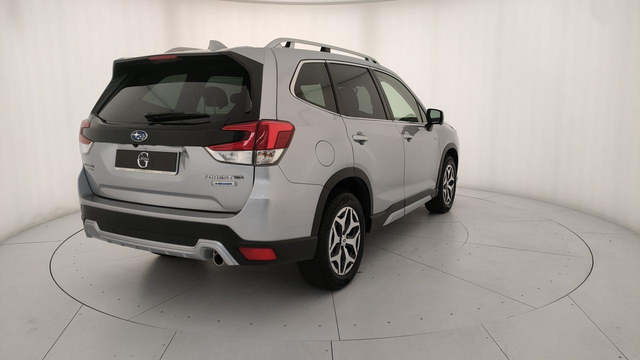 SUBARU Forester 2.0i e-boxer Style lineartronic