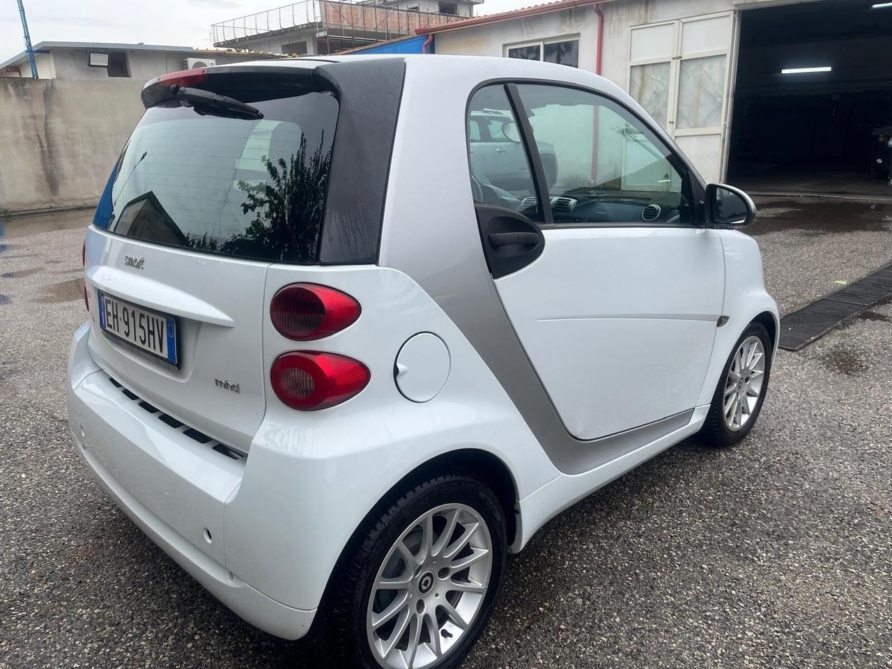 Smart for two 1.0 mhd - passion/navi -2012
